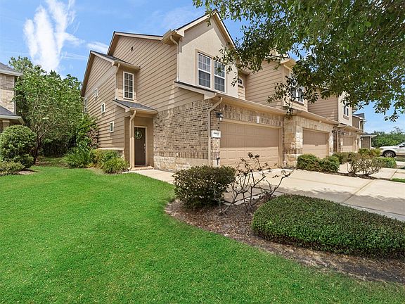 3rd image of 12919 Iris Garden Ln
