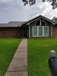 2201 Little John Ln, Groves, TX, 77619