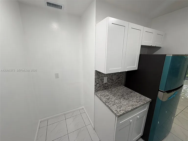 2200 NE 66th St #1426 — Photo 10