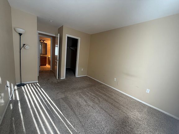 3rd image of 3456 Castle Glen Dr Unit 163