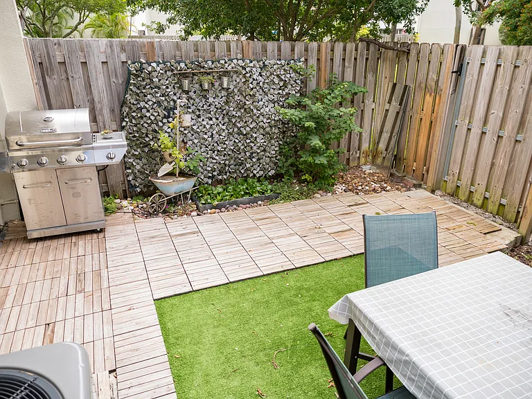 303 City View Dr #303 — Photo 19