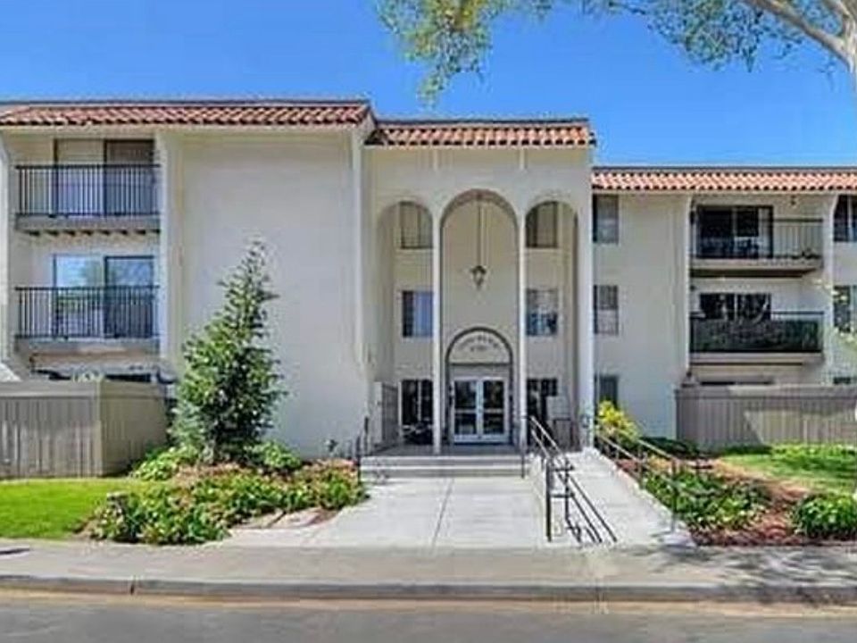 1st image of 1720 Halford Ave APT 121