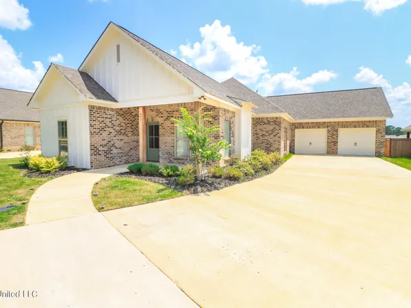 839 Long Leaf Cir, Brandon, MS 39042