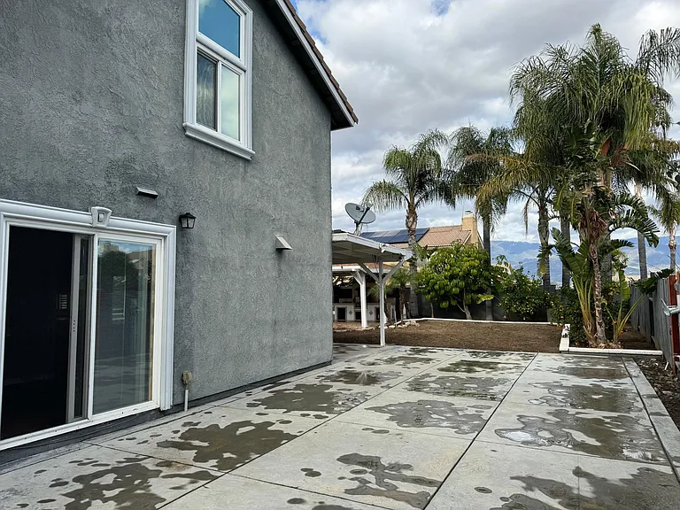 N Magnolia Ave — Photo 30