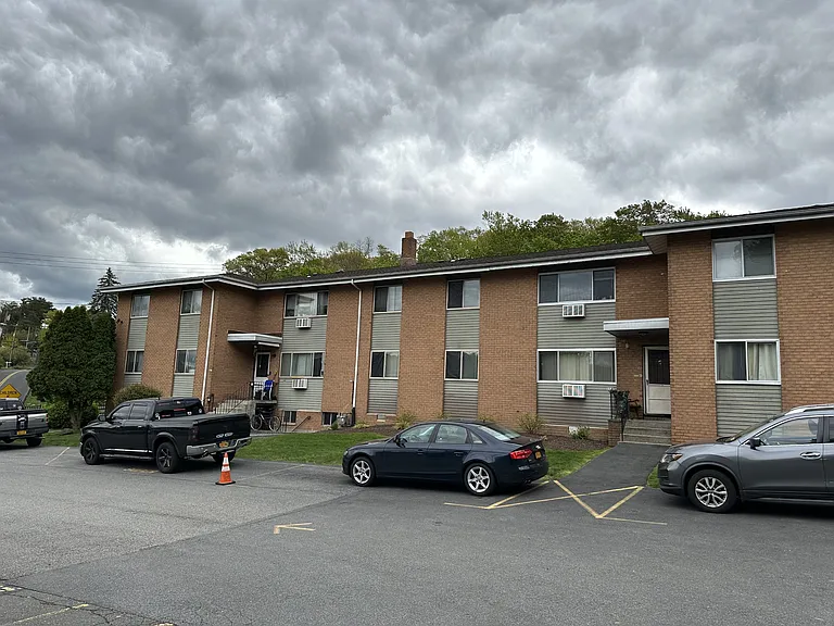 16 Waldron Ave #12B — Photo 7