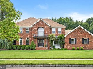 12 Saxony Ln, Robbinsville, NJ 08691