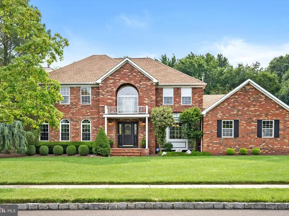 12 Saxony Ln, Robbinsville, NJ 08691