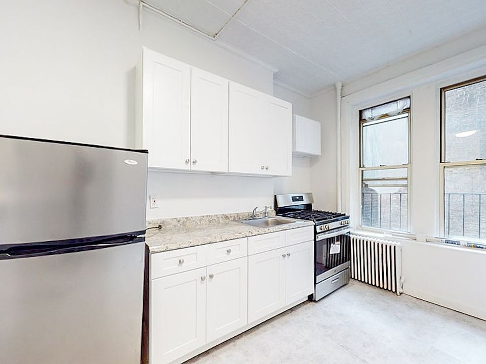 2nd image of 664 9th Ave APT 3N