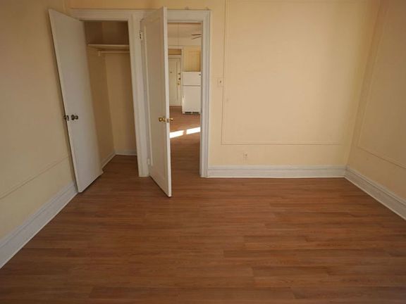 4th image of 923 64th St APT 4C
