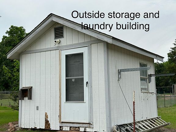 5th image of 824 N Cedardale Dr