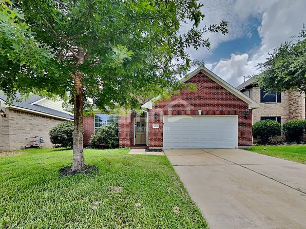 8723 Rollick Dr, Tomball, TX 77375