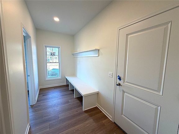 2nd image of 90 Fairbourne Park
