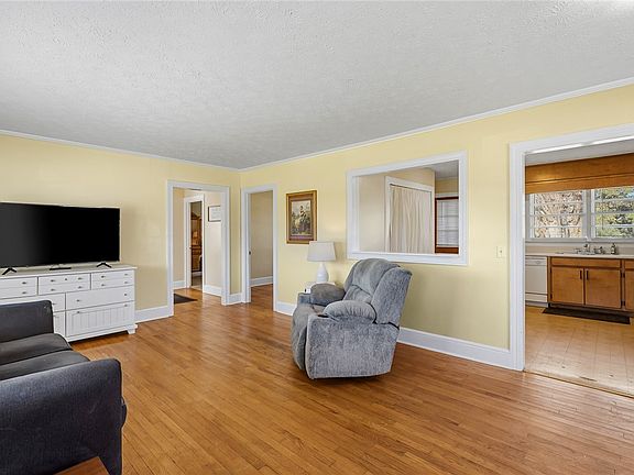 3rd image of 118 Riley St