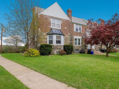 136 Academy Ln, Upper Darby, PA, 19082