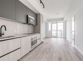 108 Peter St