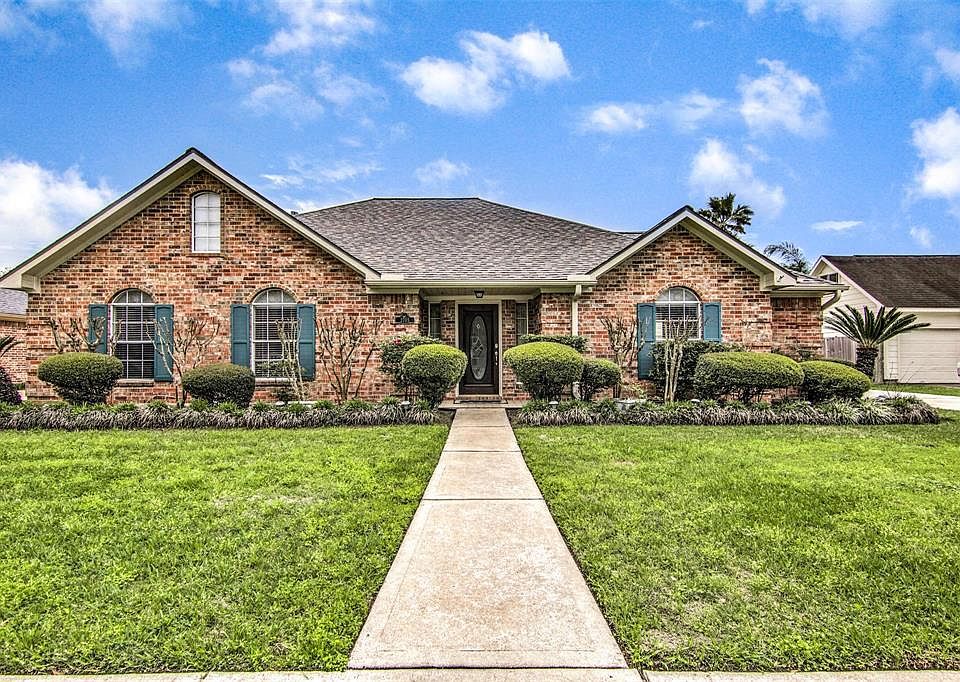 1st image of 2705 Janet Ct
