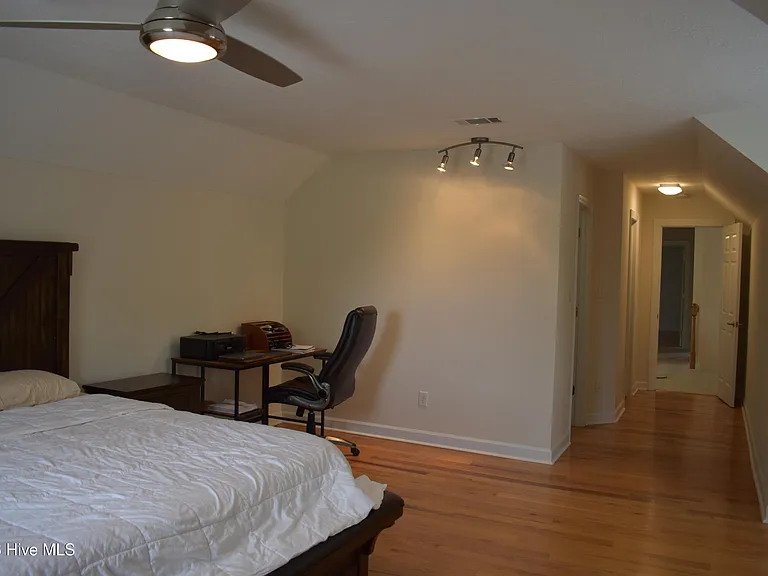 269 Foxfire Ct — Photo 23