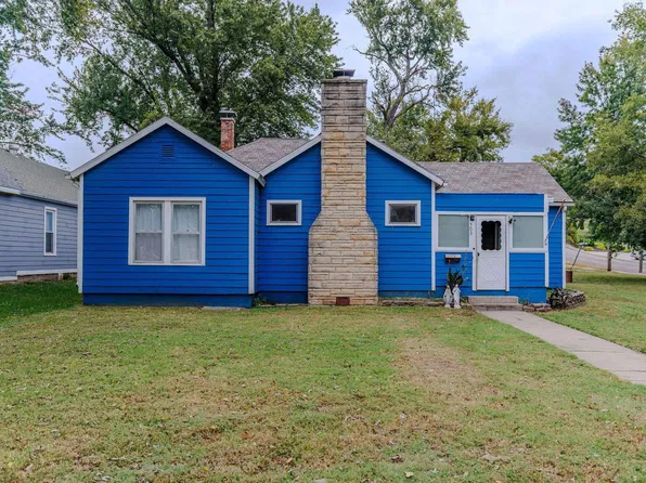 503 W Mission St, Saint Marys, KS 66536