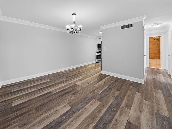 4th image of 4977 Battery Ln APT 414