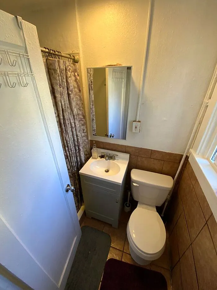 3 bed, 2.0 bath, 1700 sqft, $2,250 — Photo 4