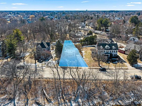 5th image of 2141 Riverside Ave