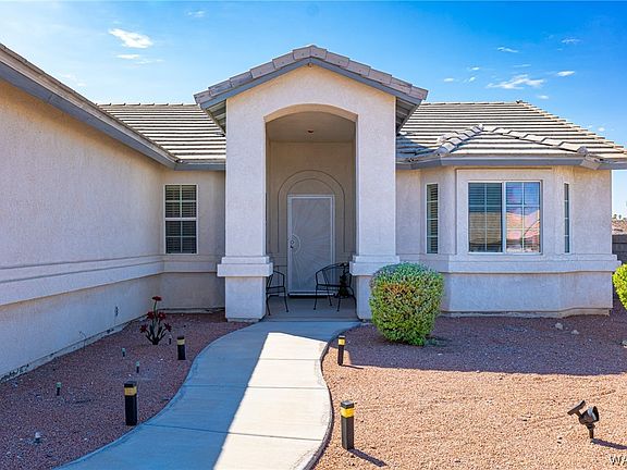 3rd image of 2954 Los Pueblos Drive