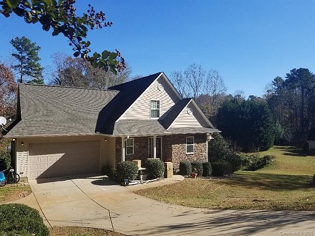 1st image of 2845 Lakefront Dr