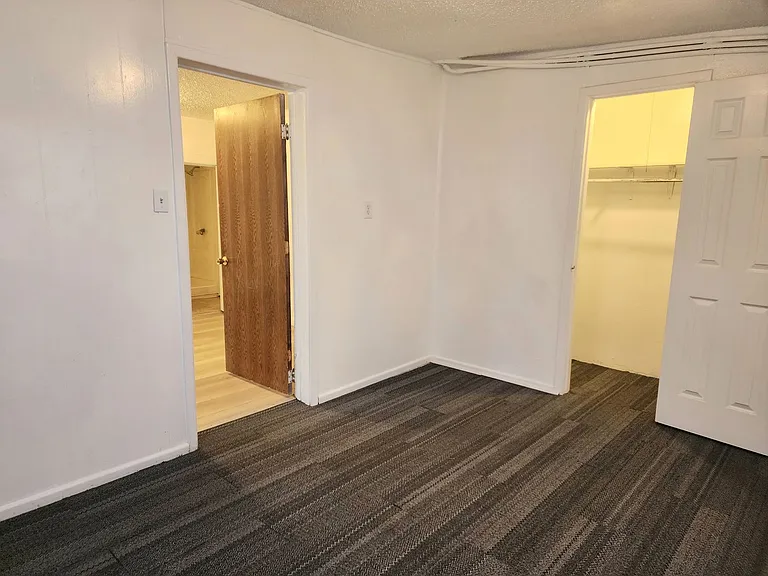 216 S Avenue I #6 — Photo 5
