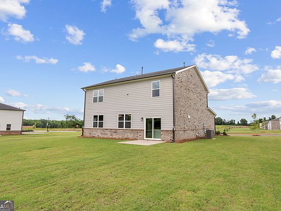 5th image of 405 Charnwood Ln