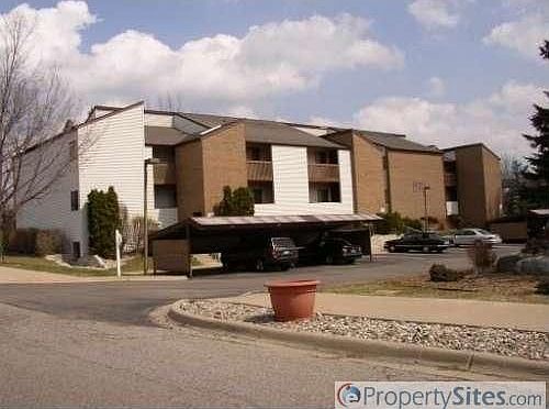 2nd image of 1570 W Pond Dr APT 21