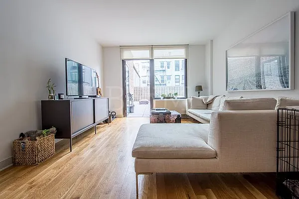 Rented by Brick&Mortar | media 23