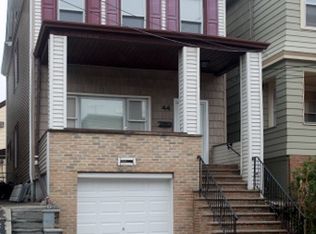 44 Willow St, Bayonne, NJ 07002