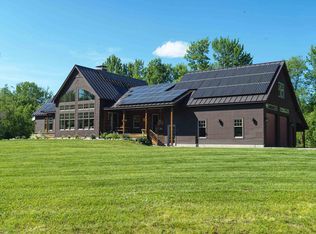 25 Perry Rd, Rutland, VT 05758