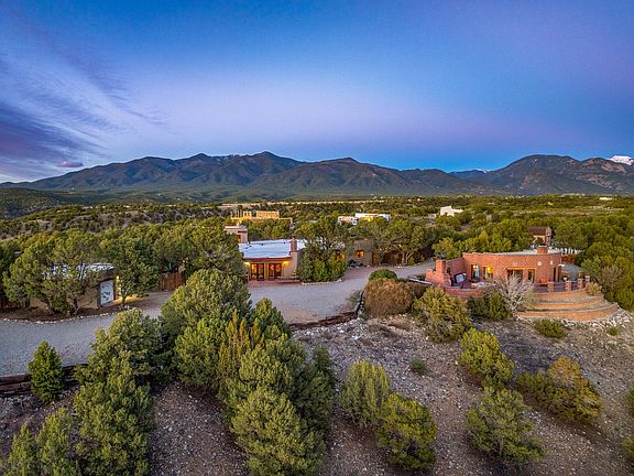 2nd image of 174 Hondo Seco Road