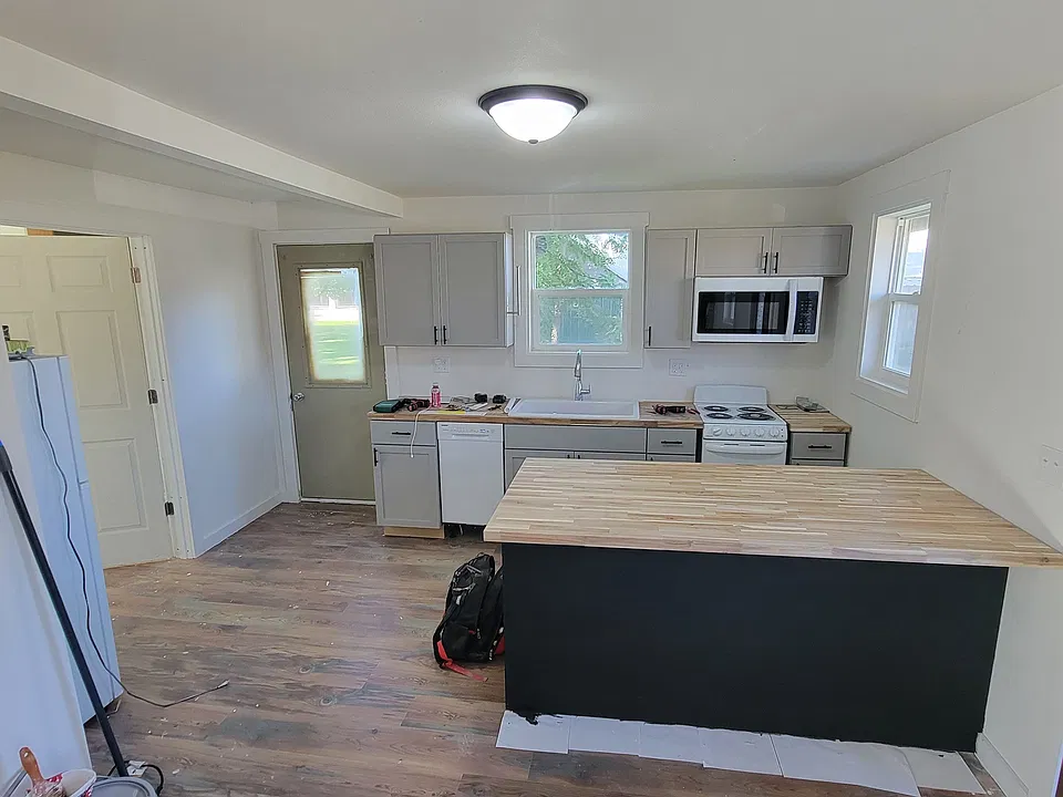 103 3rd St N