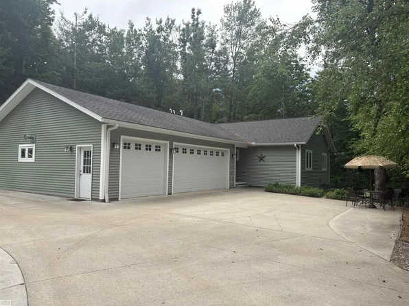 7903 Macatawa Trl, Gaylord, MI 49735