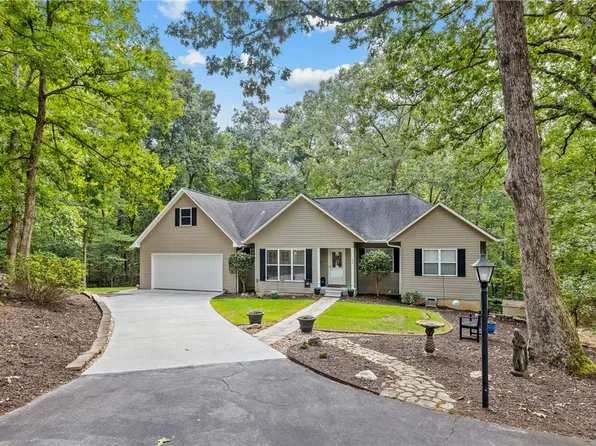 120 Warpaint Ln, Westminster, SC 29693