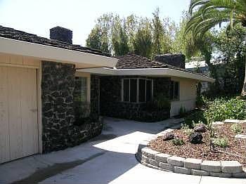 5th image of 1133 Linda Flora Dr