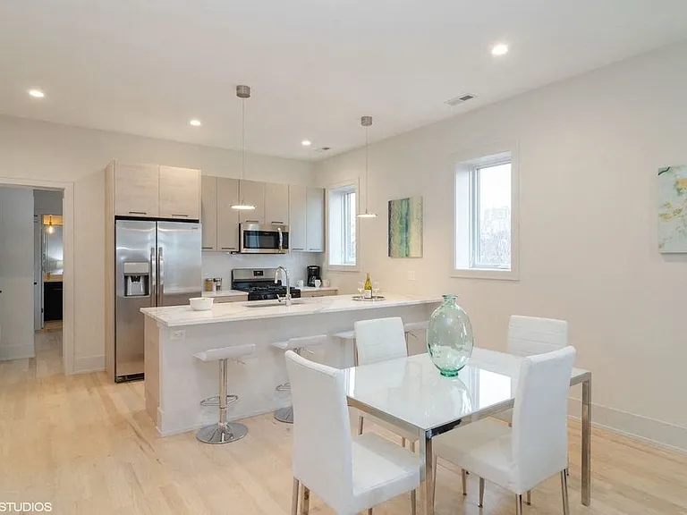 839 W Agatite Ave — Photo 4