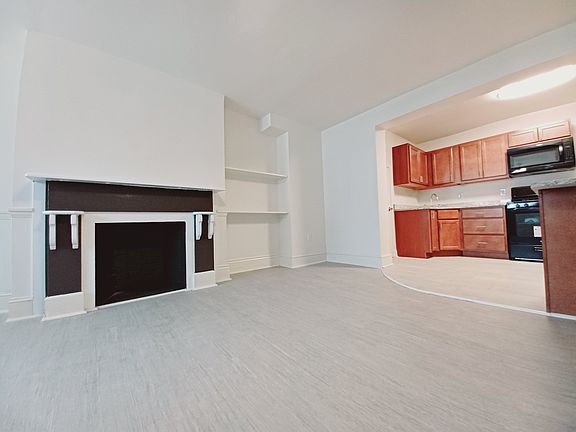 4th image of 1812 Eutaw Pl #110
