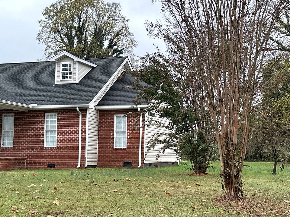2nd image of 206 Ramsey Ave