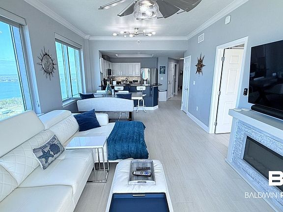 3rd image of 1010 West Beach Blvd #2009