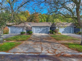 19258 Briarwood Ln #2, Strongsville, OH 44149