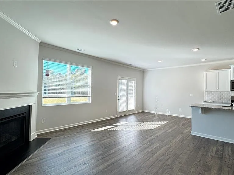 841 Highgrove Way — Photo 12