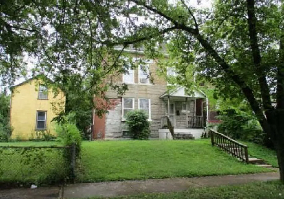 4834 Greer Ave photo 1