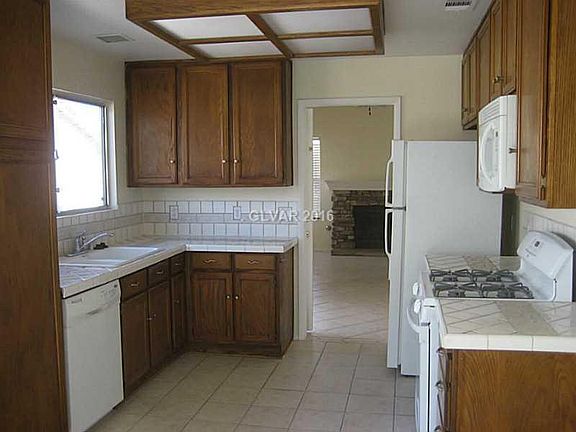 5th image of 4669 Belshire Dr