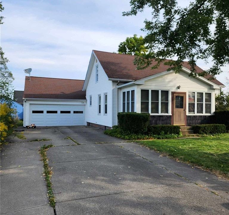 1st image of 188 Brooks Ave