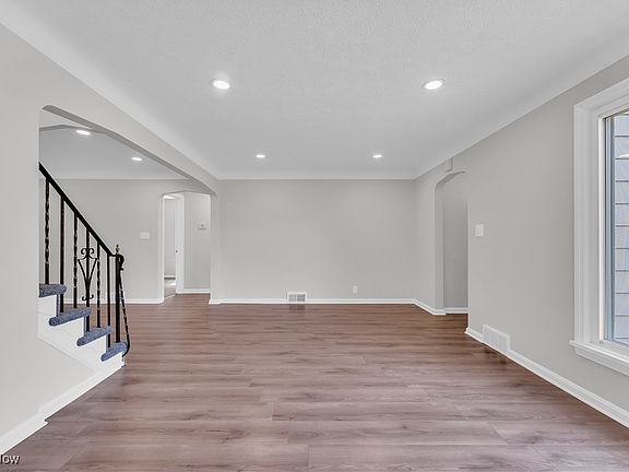 5th image of 1337 S Belvoir Blvd