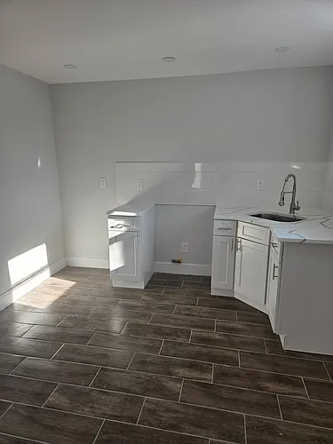 275 Beachview St Photo 1