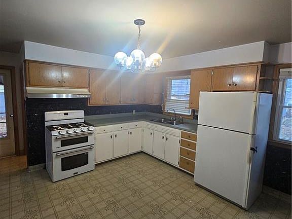 5th image of 1519 S 39th St